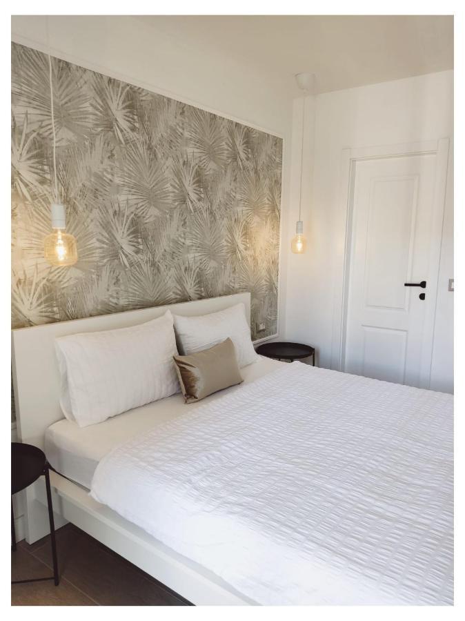 Mina Lux Jelsa * Jelsa (Hvar)